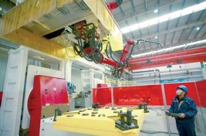 Ŭ�������߶������I(l��ng)����ĸ�(j��ng)��(zh��ng)���͇��HԒ�Z��(qu��n)